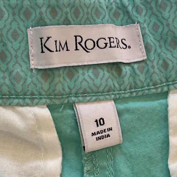 Light Green Cotton Geometric Print Chino Shorts, Pockets, Belt Loops, Size 10 - Picture 7 of 11